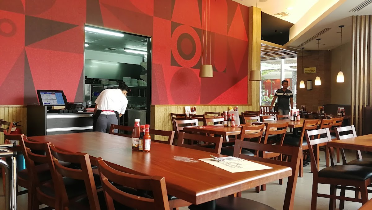 Max's Restaurant - Cavite