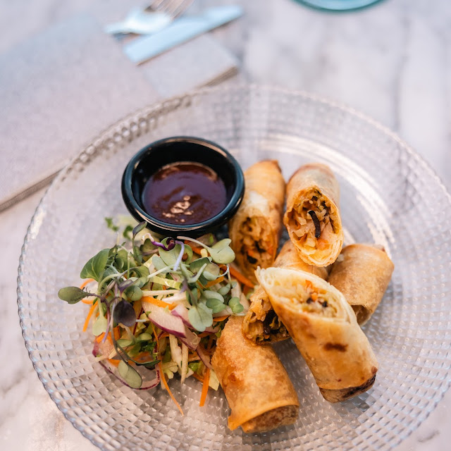 Hoisin Duck Rolls