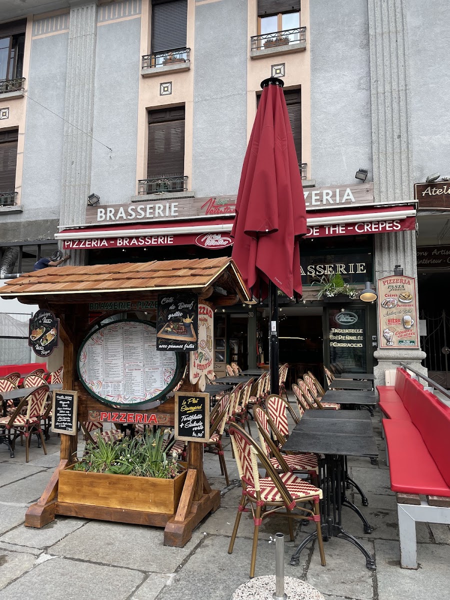 Café Valentino - 30 Pl. Balmat