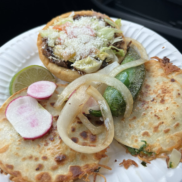 2 Mulitas 1 Sopes