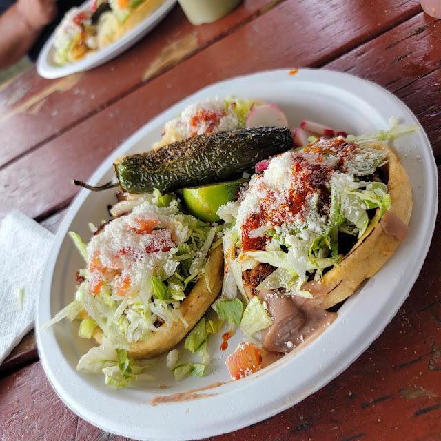 Sopes De Adobada