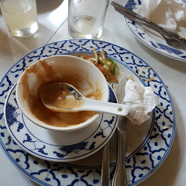 Ente Mit Erdnusssauce