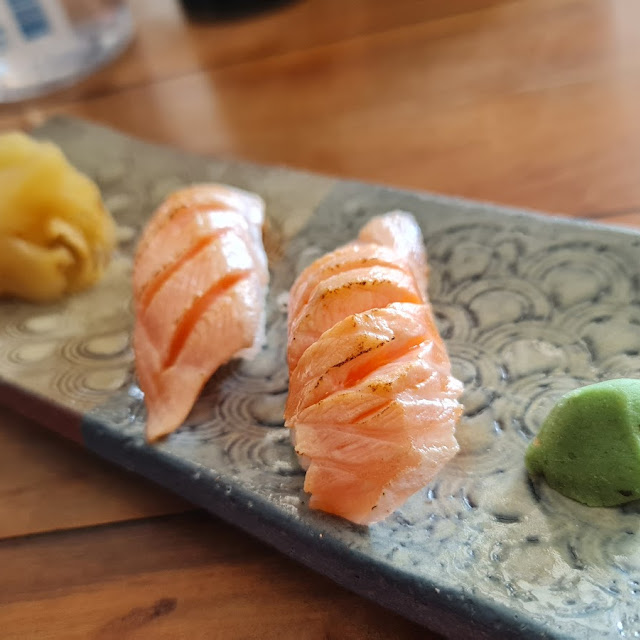 Sushi de Salmão Maçaricado