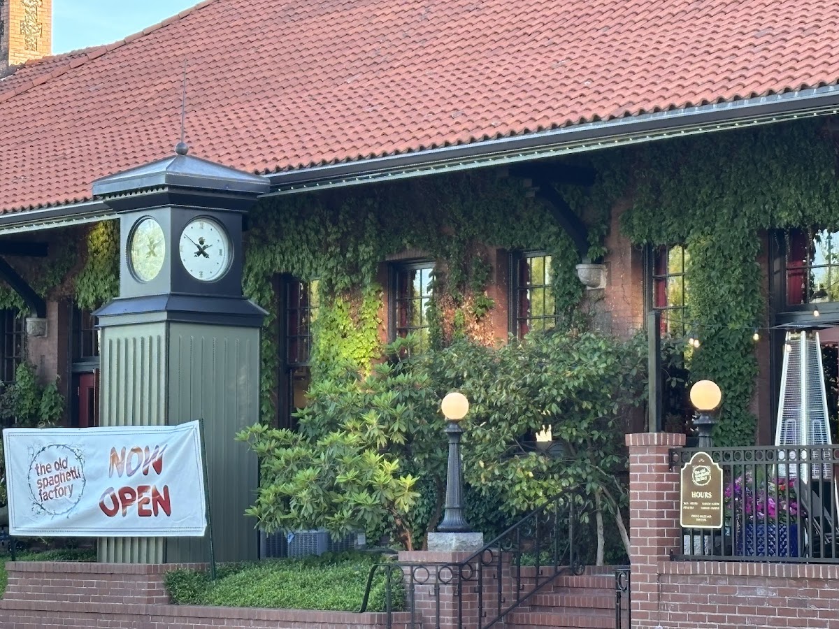 The Old Spaghetti Factory - Medford