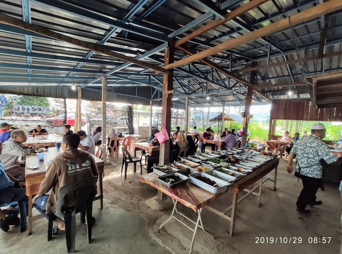 Kedai Makan Pokok Getah - Perlis