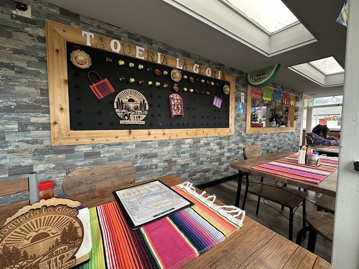 Taqueria La Gloria - Fort Bragg