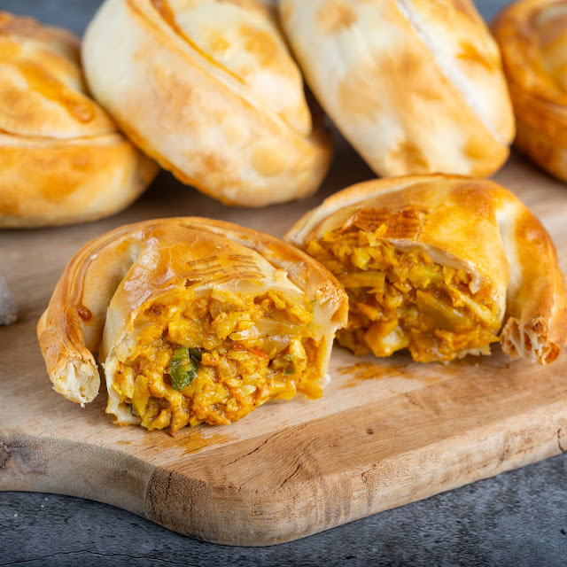 Empanada de Provolone Y Tomate Seco