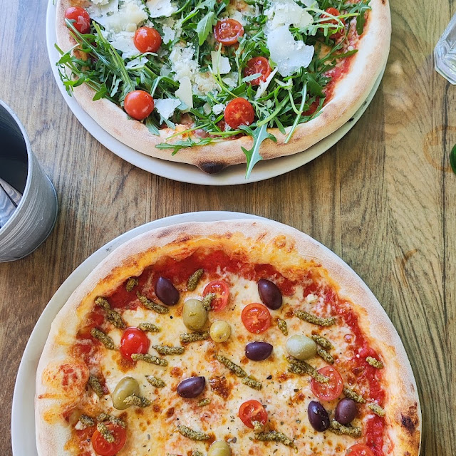 Pizza Rucola Mit Prosciutto