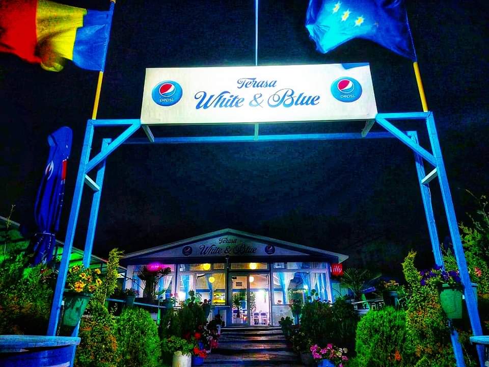 Terasa Restaurant White&Blue
