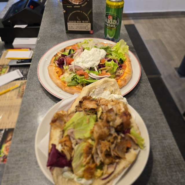 Pizza Spezial Dönertasche