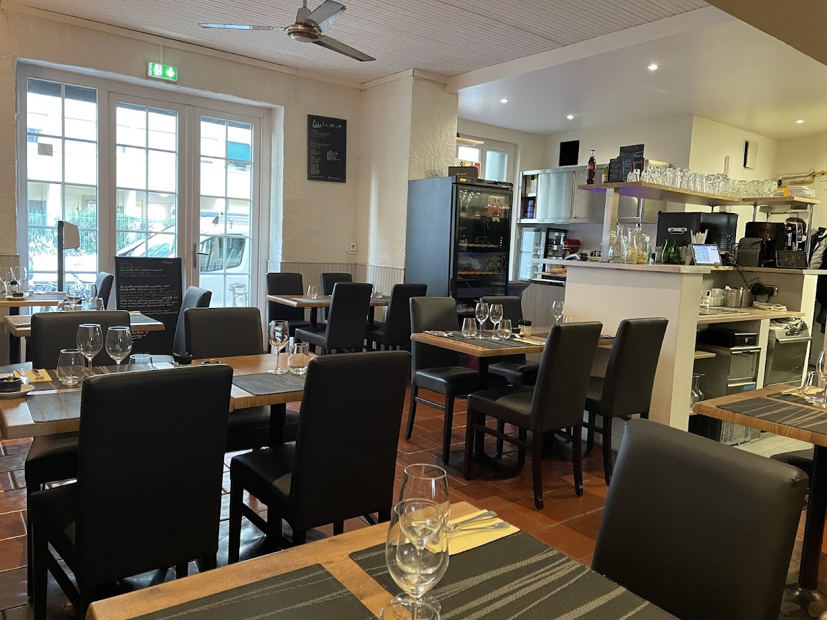 Le Bouchon - 34 Rue Mgr Alfred Daumas