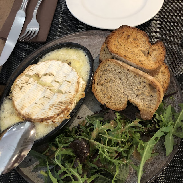 Baked Camembert