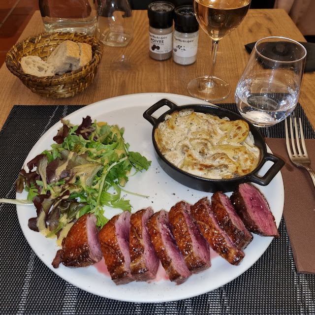 Magret de Canard Et Gratin Dauphinois À la Truffe