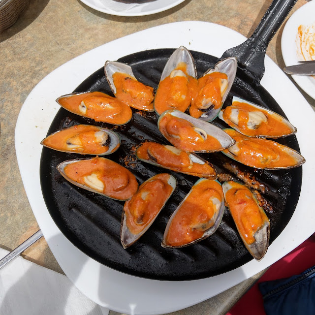 La Cueva Mussels