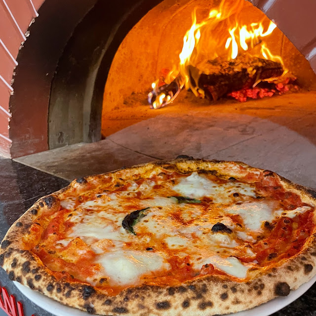 Pizza Napoli