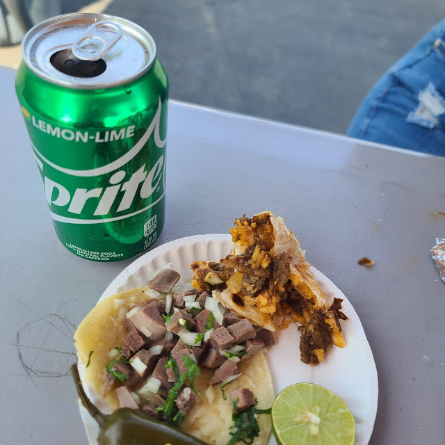 Burrito de Adobada Crispy