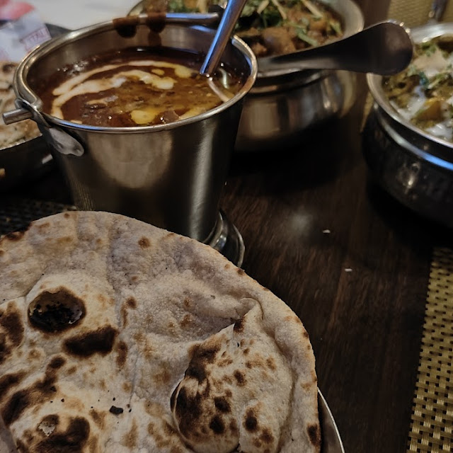 Tandoori Roti Dal Makhani