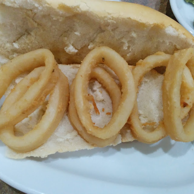 Medio Bocadillo de Calamares