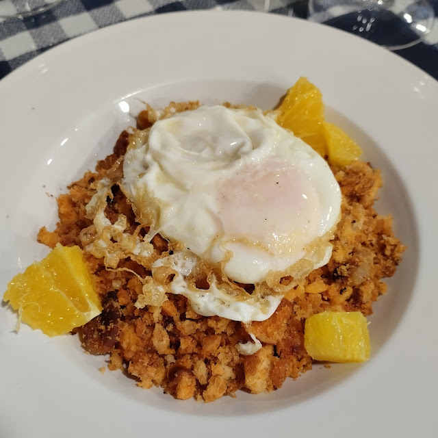 Migas Con Huevo Y Naranja