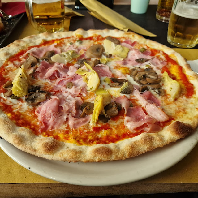 Quattro Formaggi Pizza