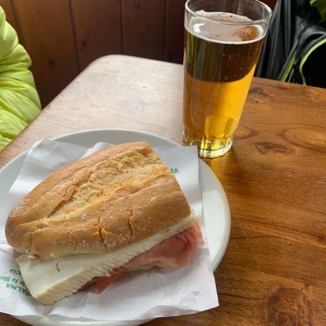 1 2 Bocadillo de Blanco Y Serrano
