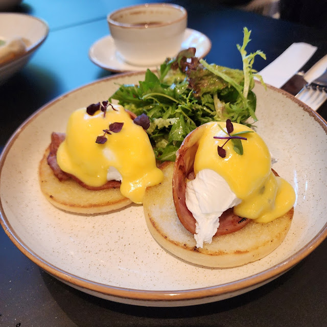 Egg Benedict