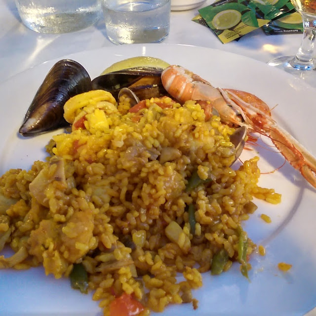 Paella Mixta