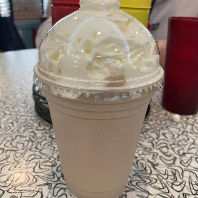 Moose Tracks Milkshakes