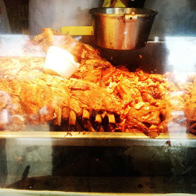 Charola de Carnitas Llegando