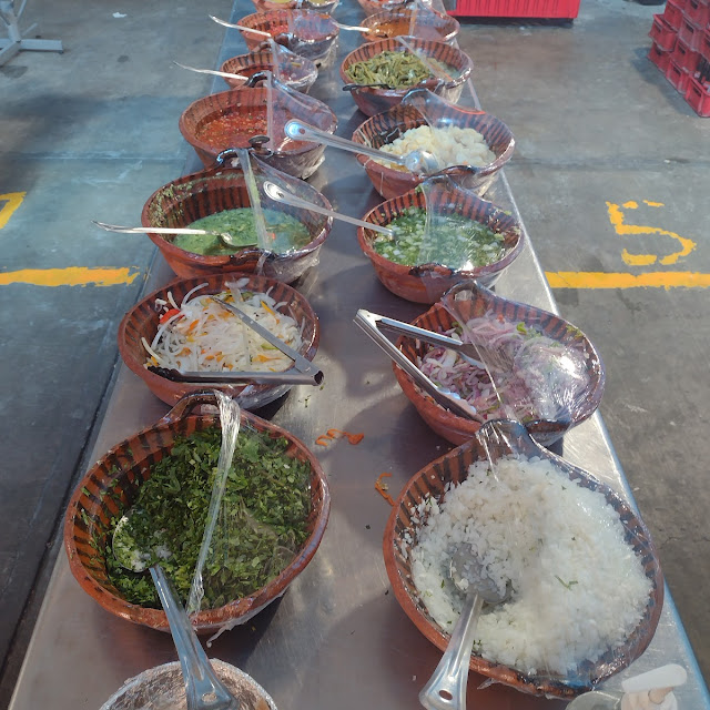 Barra de Salsas Y Complementos