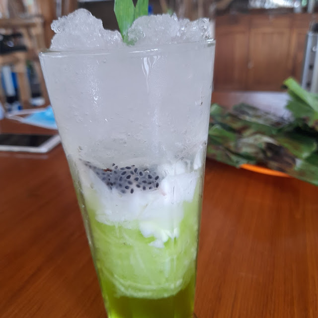 Es Kelapa Selasih