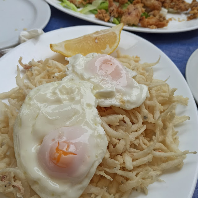 Chanquetes Con Huevos Fritos
