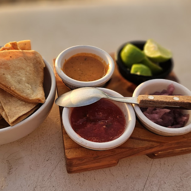Salsas and Totopos