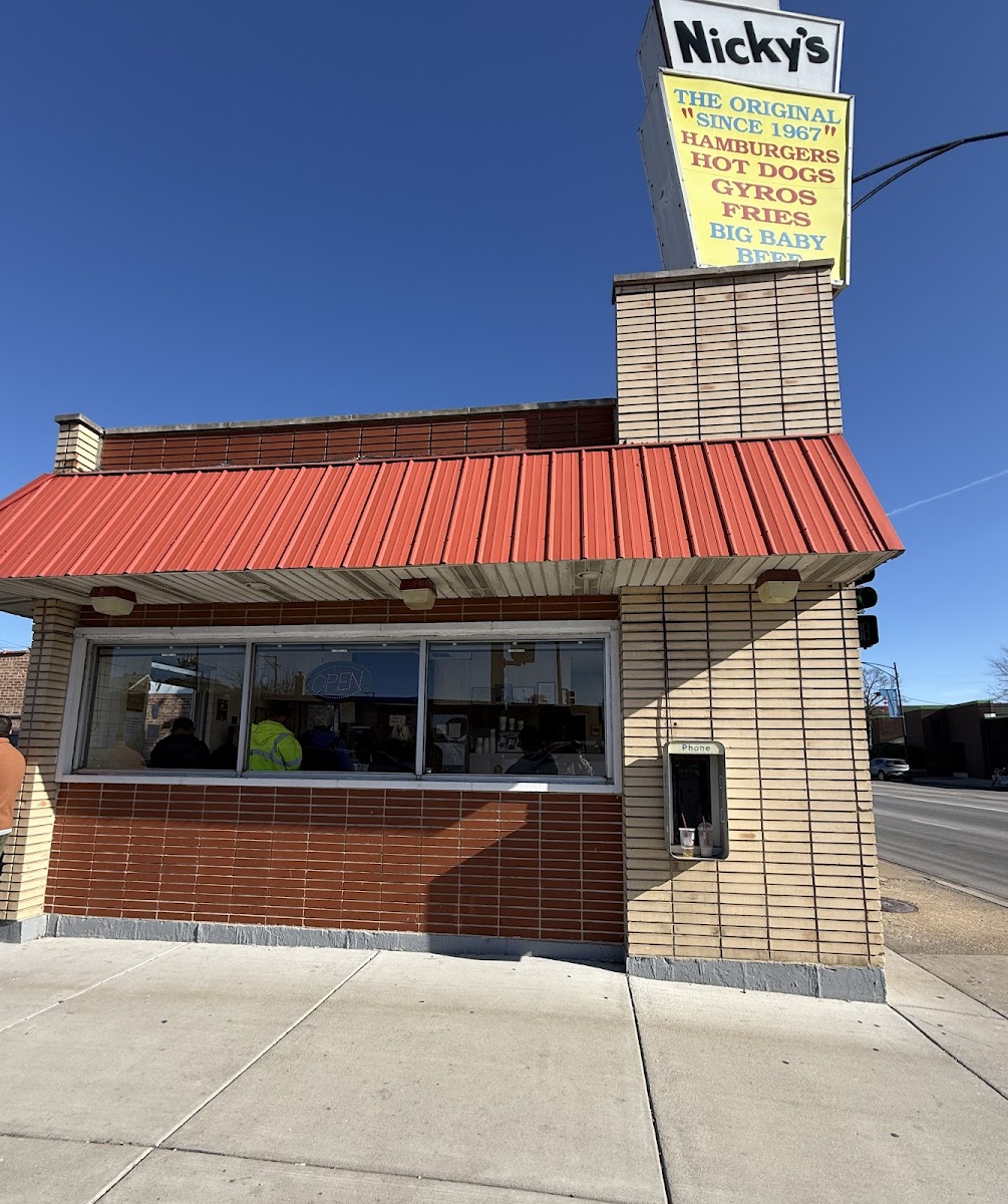 Nicky's Hot Dogs