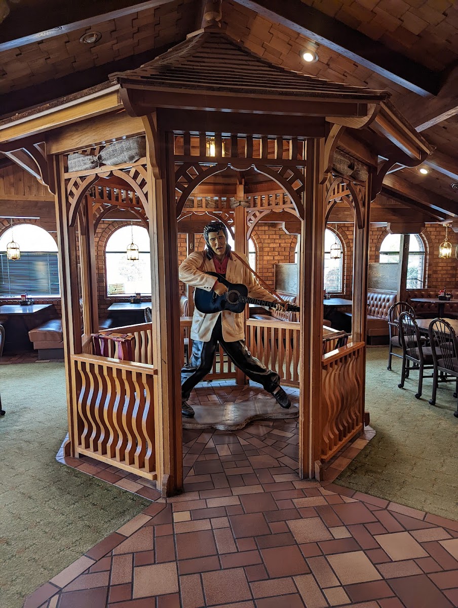 Chat & Chew Restaurant
