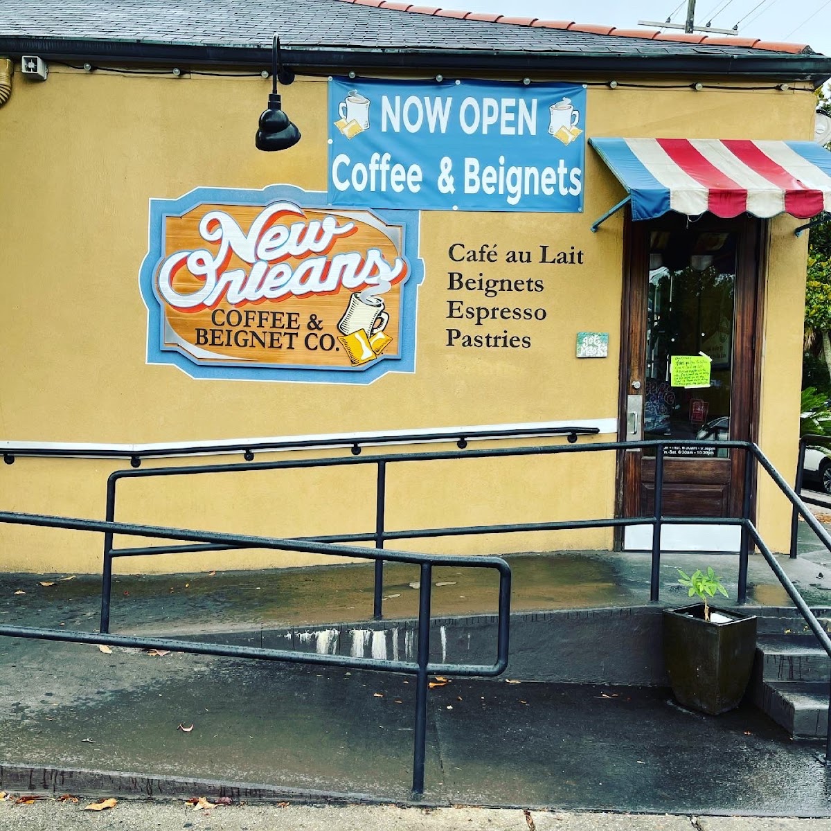 Uptown Coffee