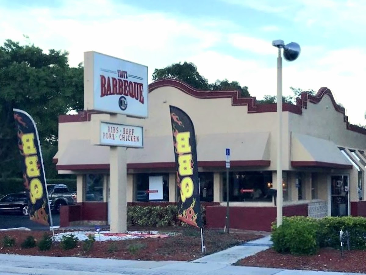 Troy's Barbeque and Southern Kitchen