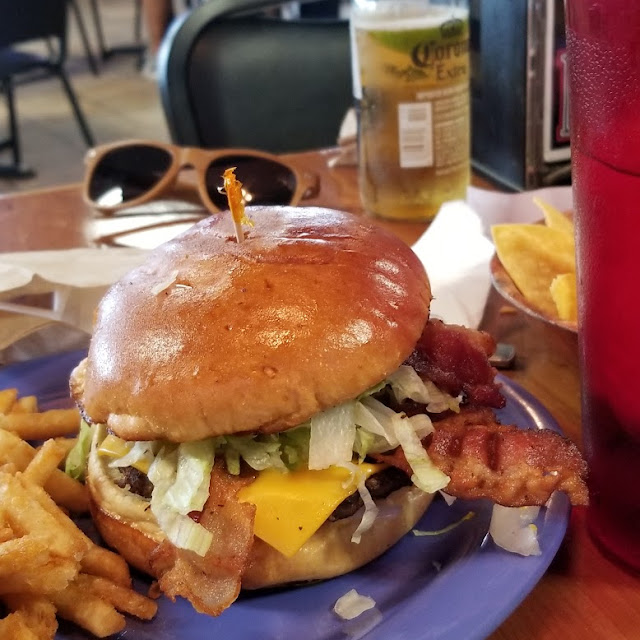 Mamacita's Mexican Burger