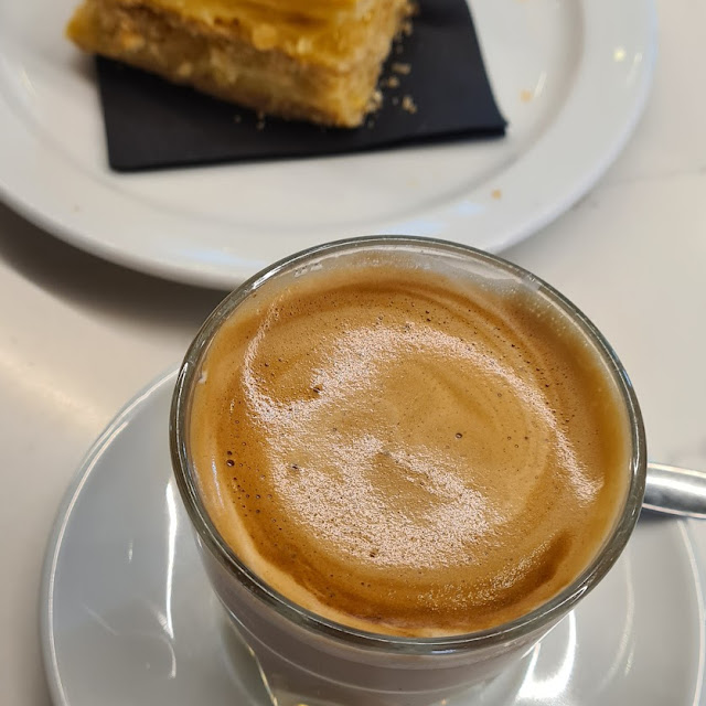 Barraquito Con Milhojas de Manzana