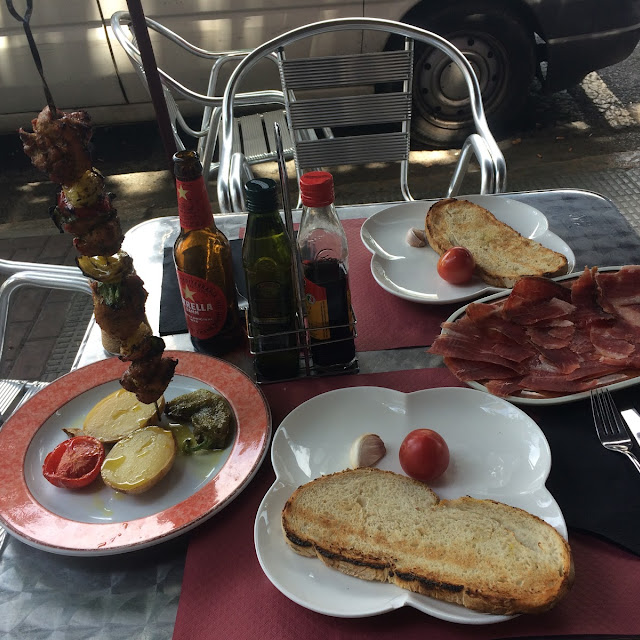 Torrades Amb Pernil