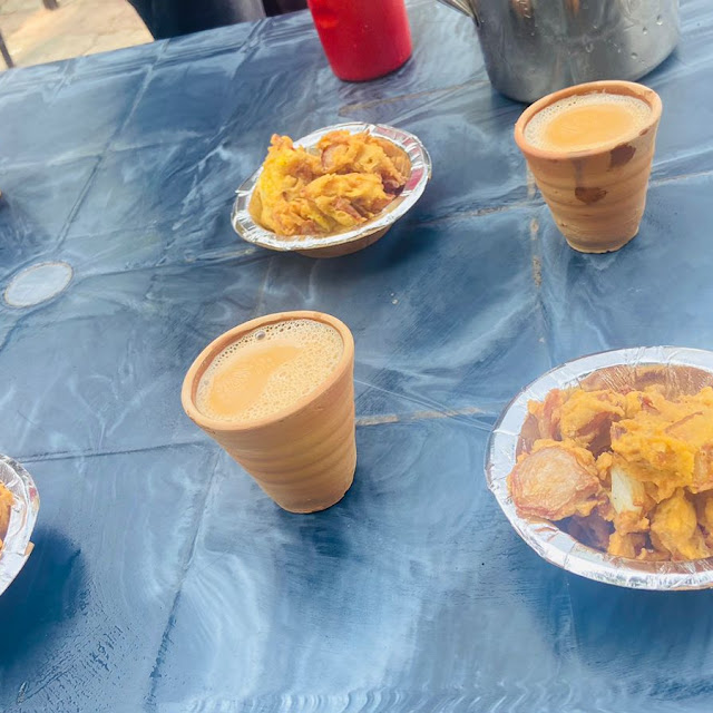 Chai and Pakora