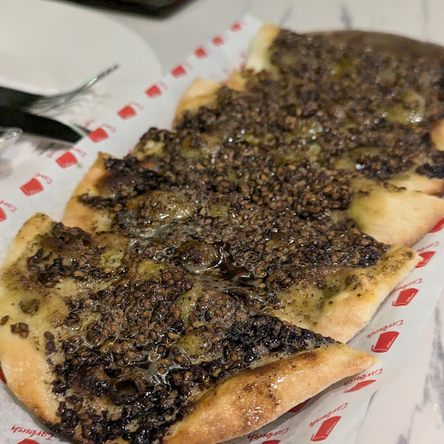 Fatayer Zaatar