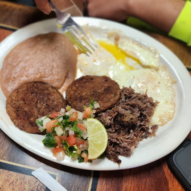 Barbacoa & Eggs Plate