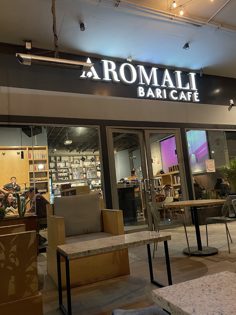 Aromali Bari Café
