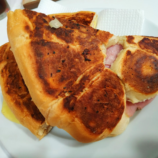 Croissant Jamón Y Queso