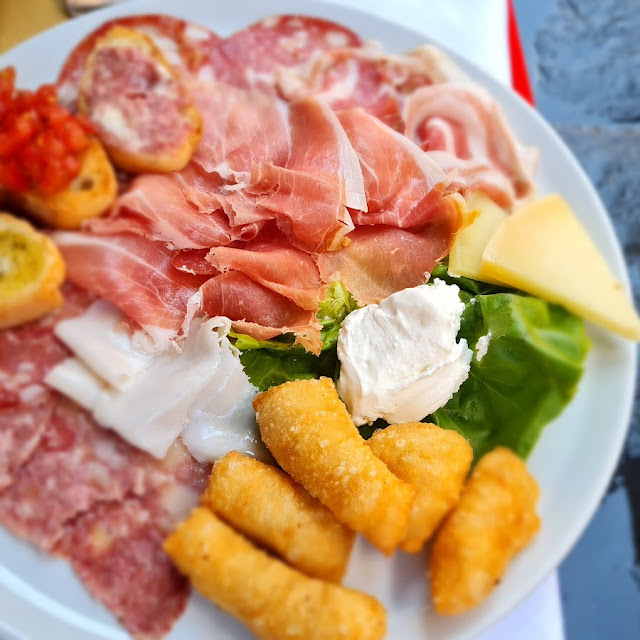 Tagliere with Tuscan Pork Products