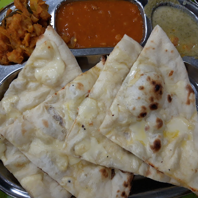 Cheese Naan