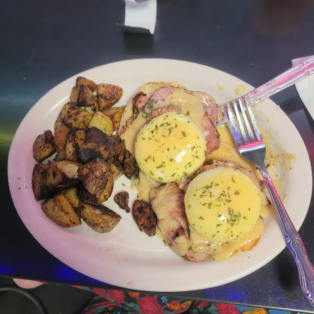 Eggs Benedict