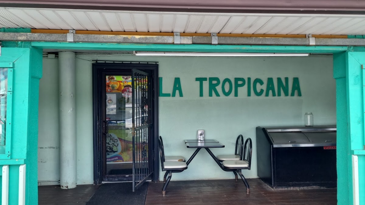 La Tropicana Co