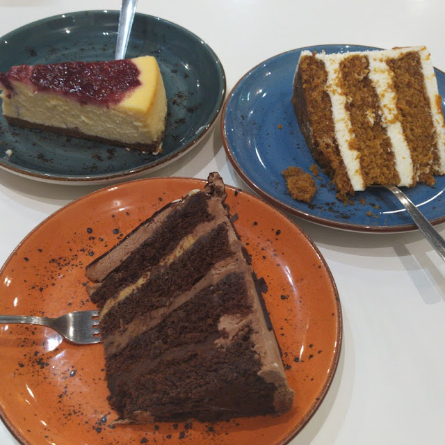 Tarta 7 Chocolates Zanahoria Y Queso Con Arándanos